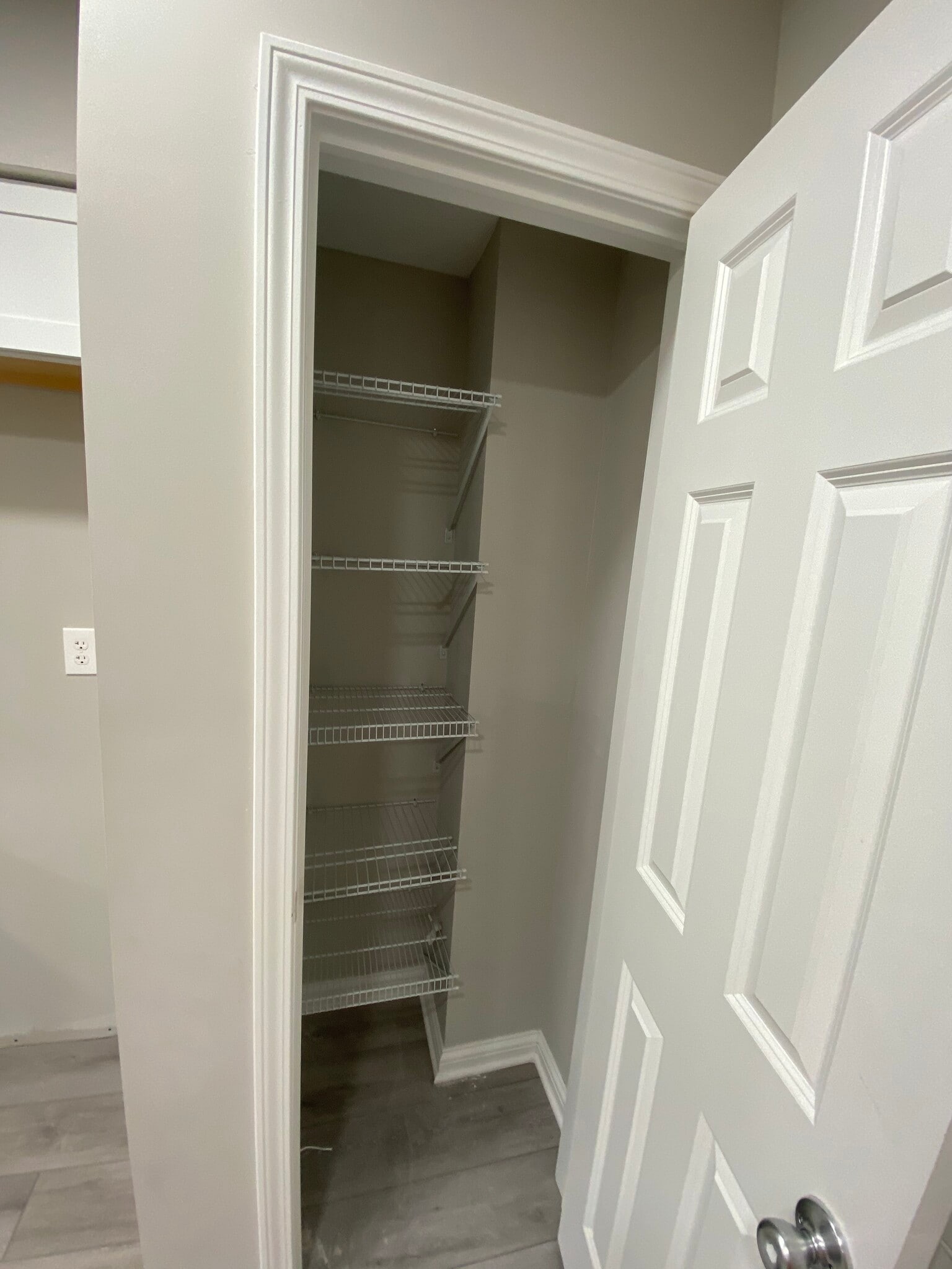 Building Photo - 557 Chadwood Dr