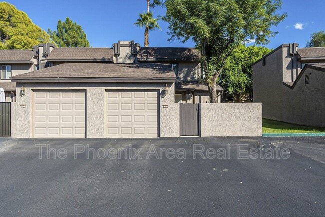 Building Photo - 2232 W Lindner Ave