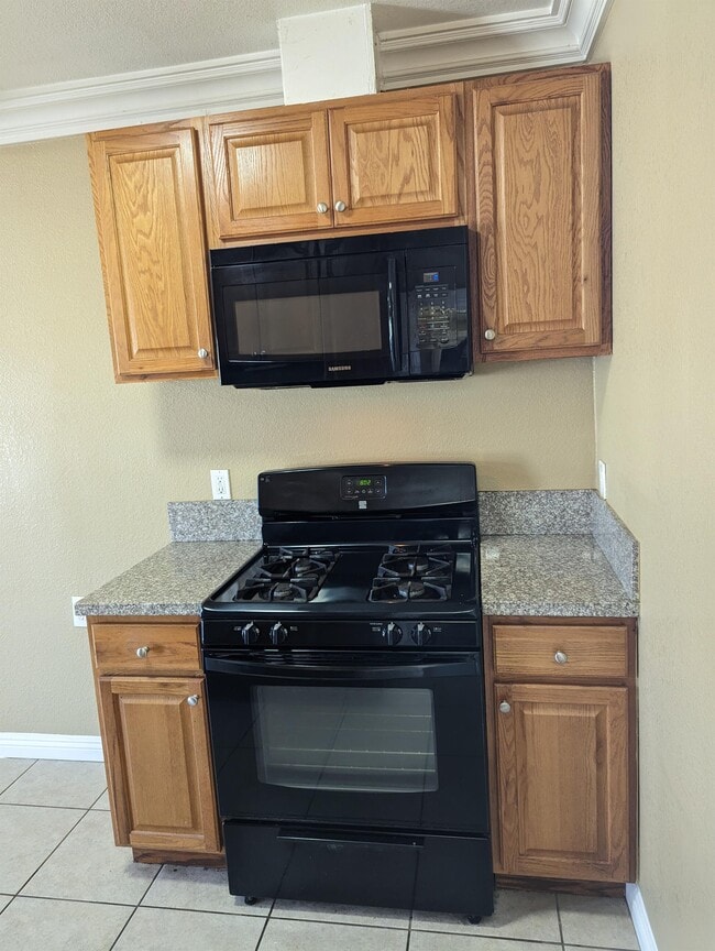 Building Photo - 6382 Los Robles Ave