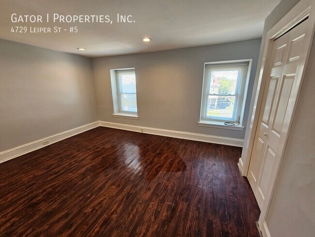 Building Photo - 4729 Leiper St