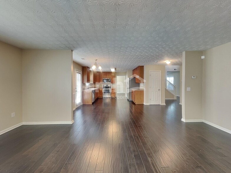 Building Photo - 3500 Watson Gate Rd