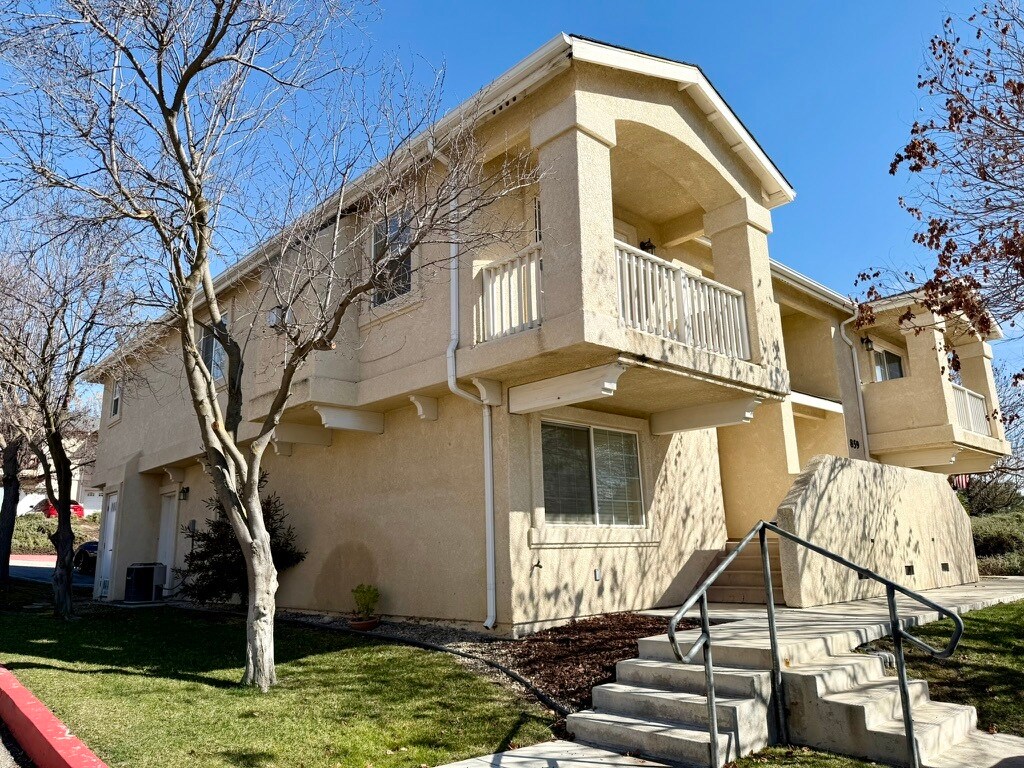 Building Photo - 861 Marlbank Pl