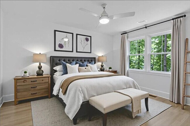 Building Photo - Designer Living with Charm in North Buckhead