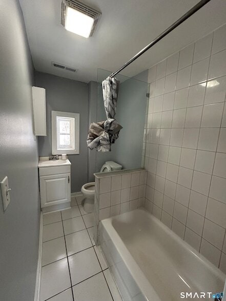 Building Photo - 18 Wilson St