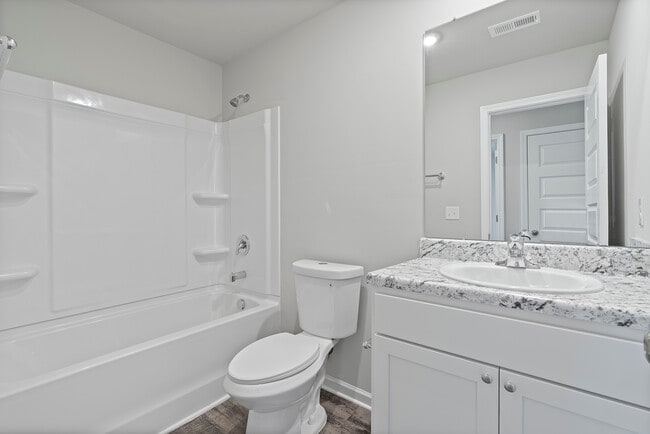Building Photo - 4020 Ryan Dr SW