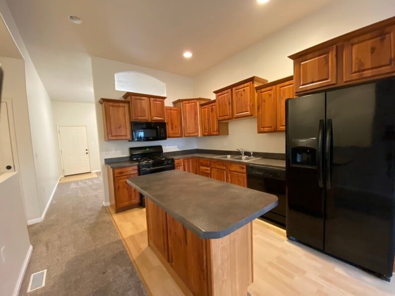 Building Photo - 14768 S Granite Rdg Ln