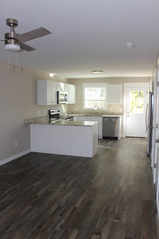 Building Photo - 109 Buster Ln