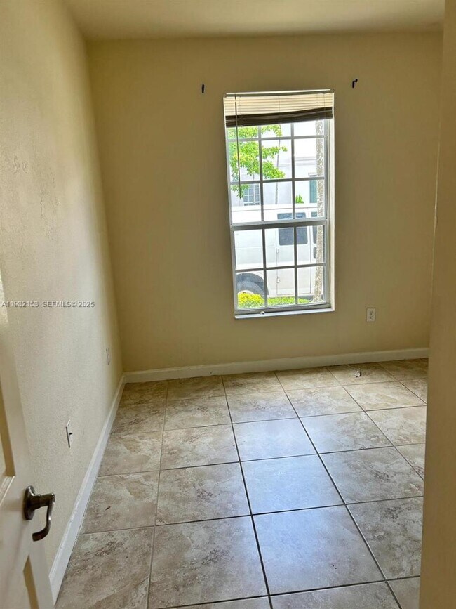 Building Photo - 9360 SW 170th Passage