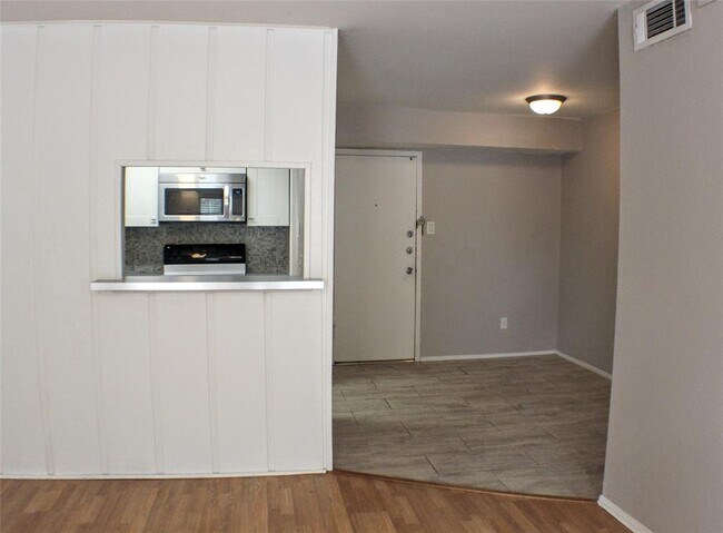 Building Photo - 4633 Wild Indigo St