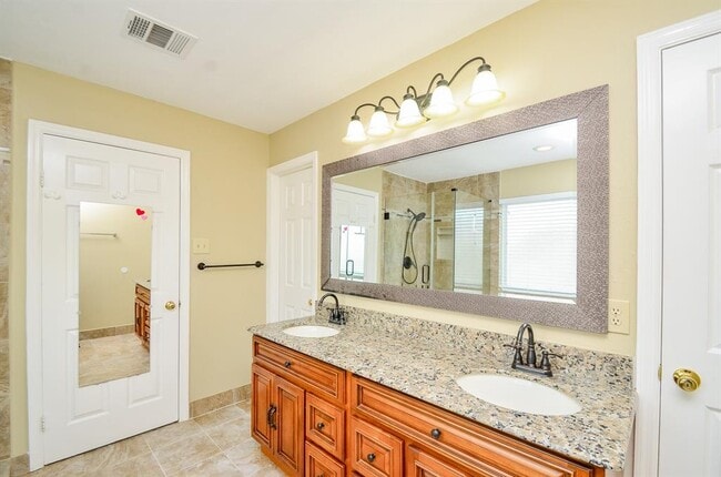 Building Photo - 14023 Wheatbridge Dr