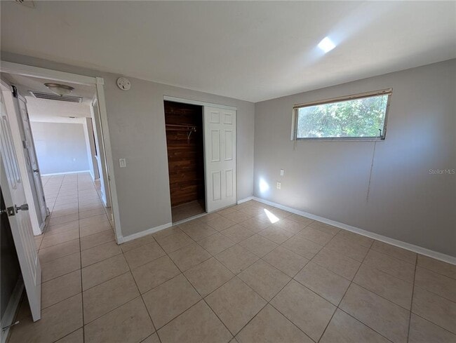 Building Photo - 5015 Overton Dr