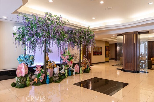 Building Photo - 343 Pioneer Dr