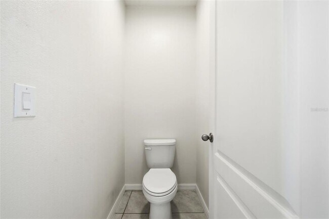 Building Photo - 2633 Grand Central Ave