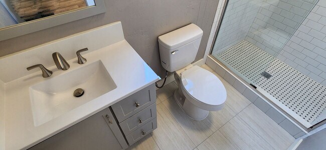 Building Photo - 1514 26th St