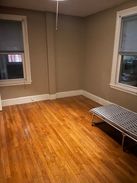 Building Photo - 6 Saint Gregory St