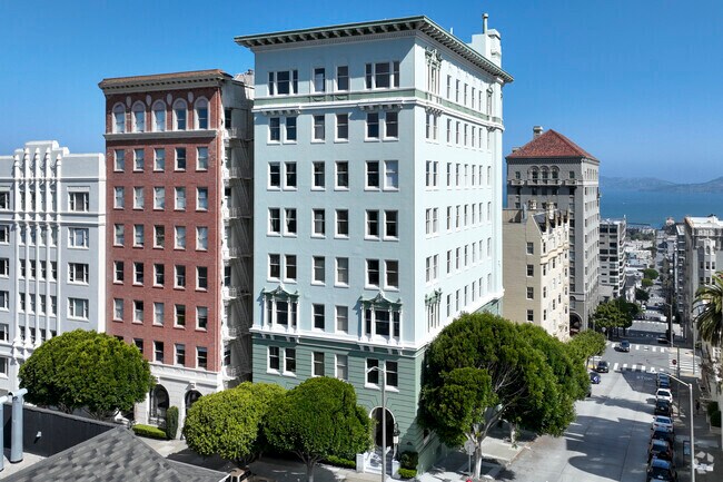 Primary Photo - 2100 Jackson St