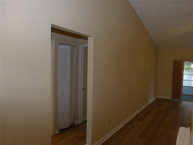 Building Photo - 1481 Cairn Ct