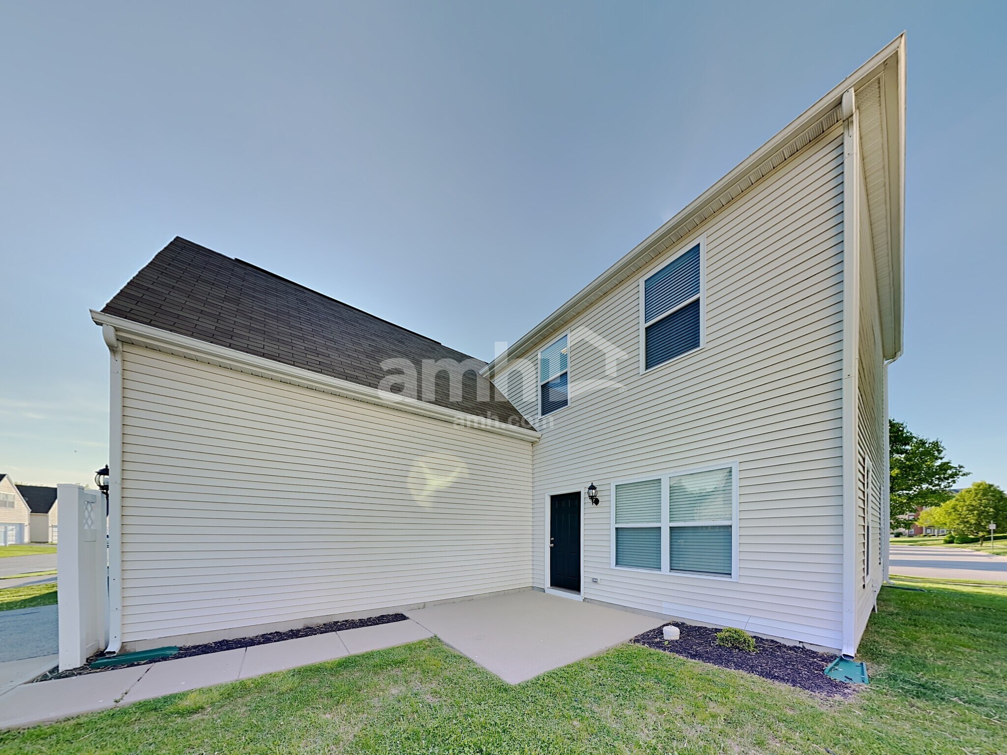 Building Photo - 13139 N Elster Way