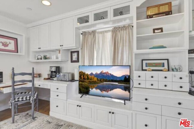 Building Photo - 4170 Ince Blvd