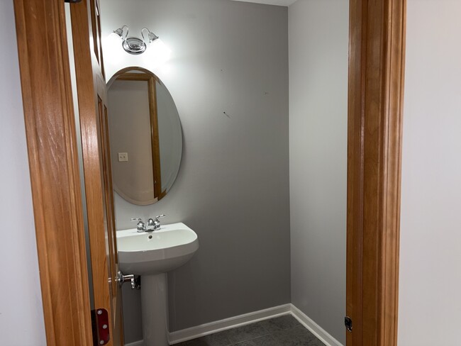 Building Photo - 14638 Patriot Square Dr W