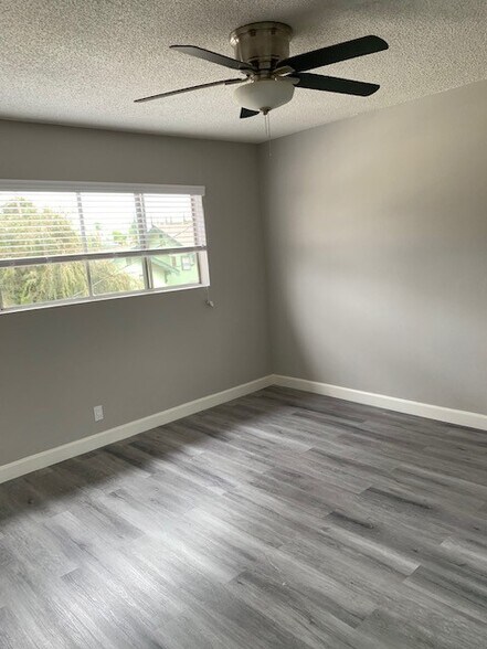 Building Photo - 4015 W Adams Blvd