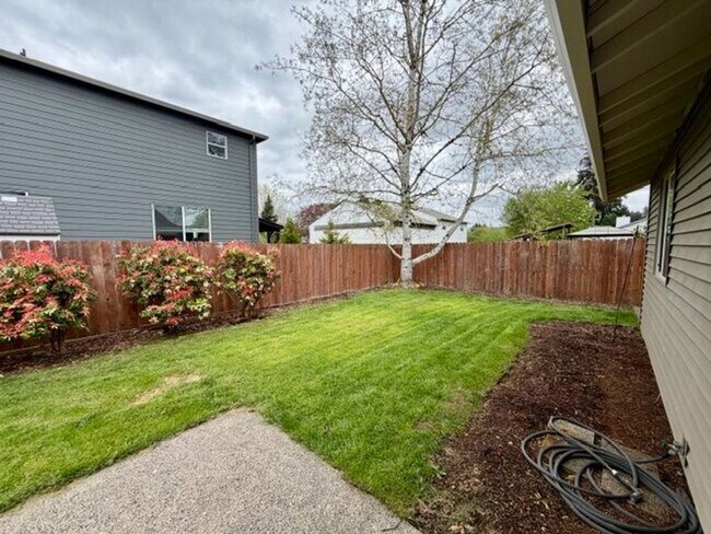 Building Photo - INQUIRE WITH IN FOR ANY MOVEIN SPECIALS Cute Ranch, Location Location in Prairie School district