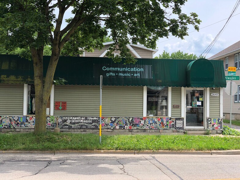 Building Photo - 2645 Milwaukee St