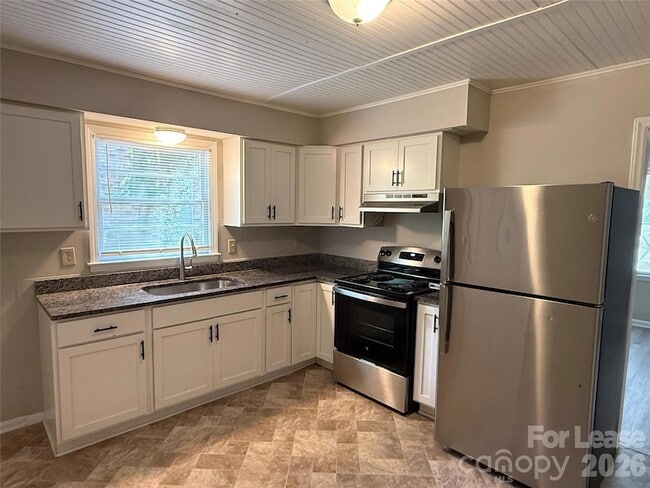 Building Photo - 524 Echodale Dr