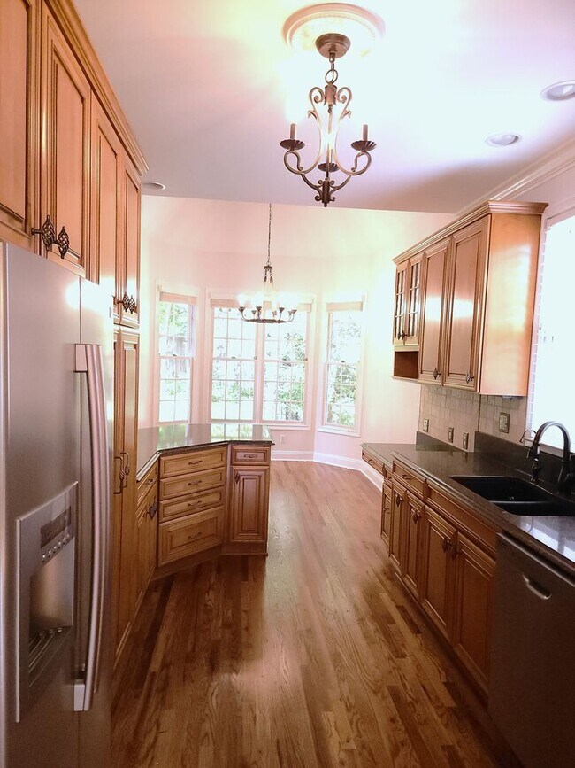 Building Photo - Knoxville 37934 - 4 bedroom, 3.5 bath home...