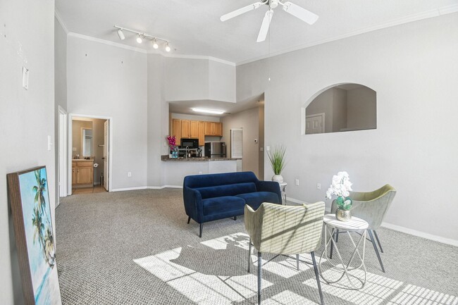 Building Photo - Elegant 1-Bedroom Condo with Lakeside Views in Resort-Style Community