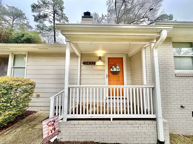 Building Photo - 3 BD, 2 BA Mid-Century Modern in Ridgewood