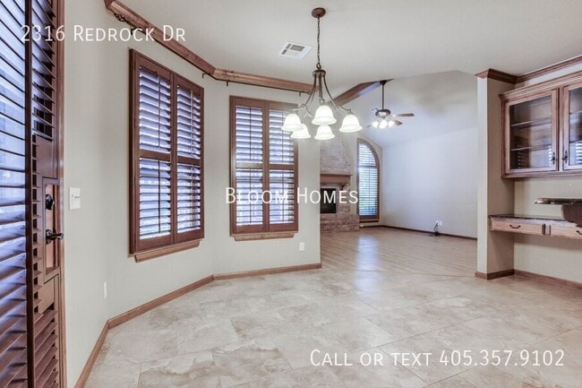 Building Photo - 2316 Redrock Dr