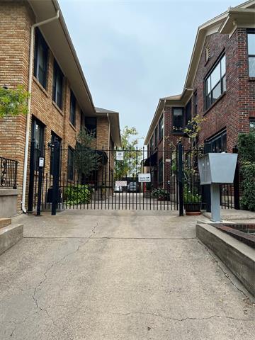 Building Photo - 826 Blaylock Dr