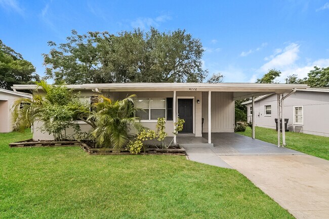 Primary Photo - Welcoming 3-Bedroom Home in St. Petersburg, FL