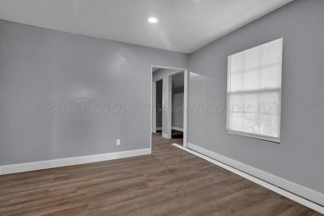 Building Photo - 316 S Louisiana St