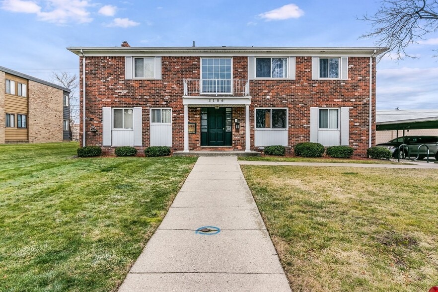 Interior Photo - 3106 Holiday Apartments (Michael &amp; Norma Coscarelli)