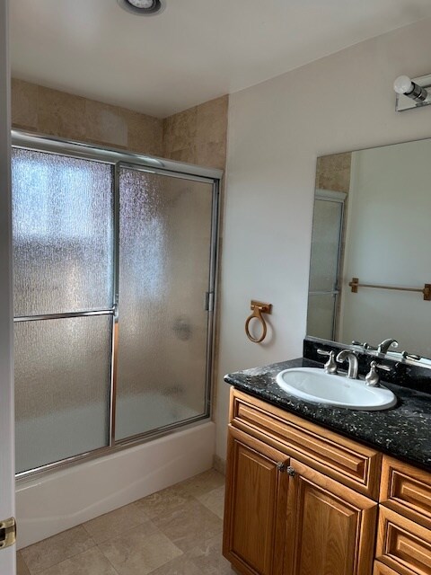 Building Photo - 3530 S Bentley Ave