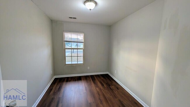 Building Photo - 418 Valdez Ct