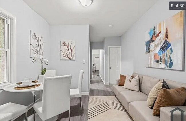 Building Photo - Modern 6-Bedroom Home in North Philadelphia