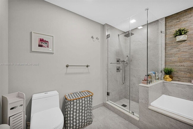 Building Photo - 488 NE 18th St