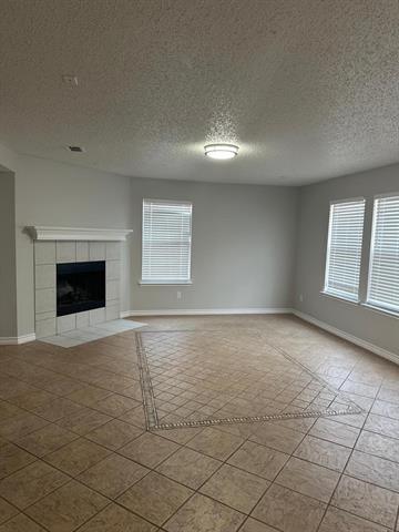 Building Photo - 1649 Crown Point Dr