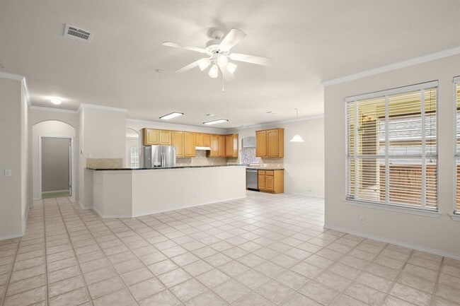 Building Photo - 5219 Moon Shadow Dr