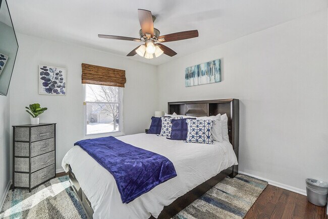 Building Photo - 1191 Easton Dr