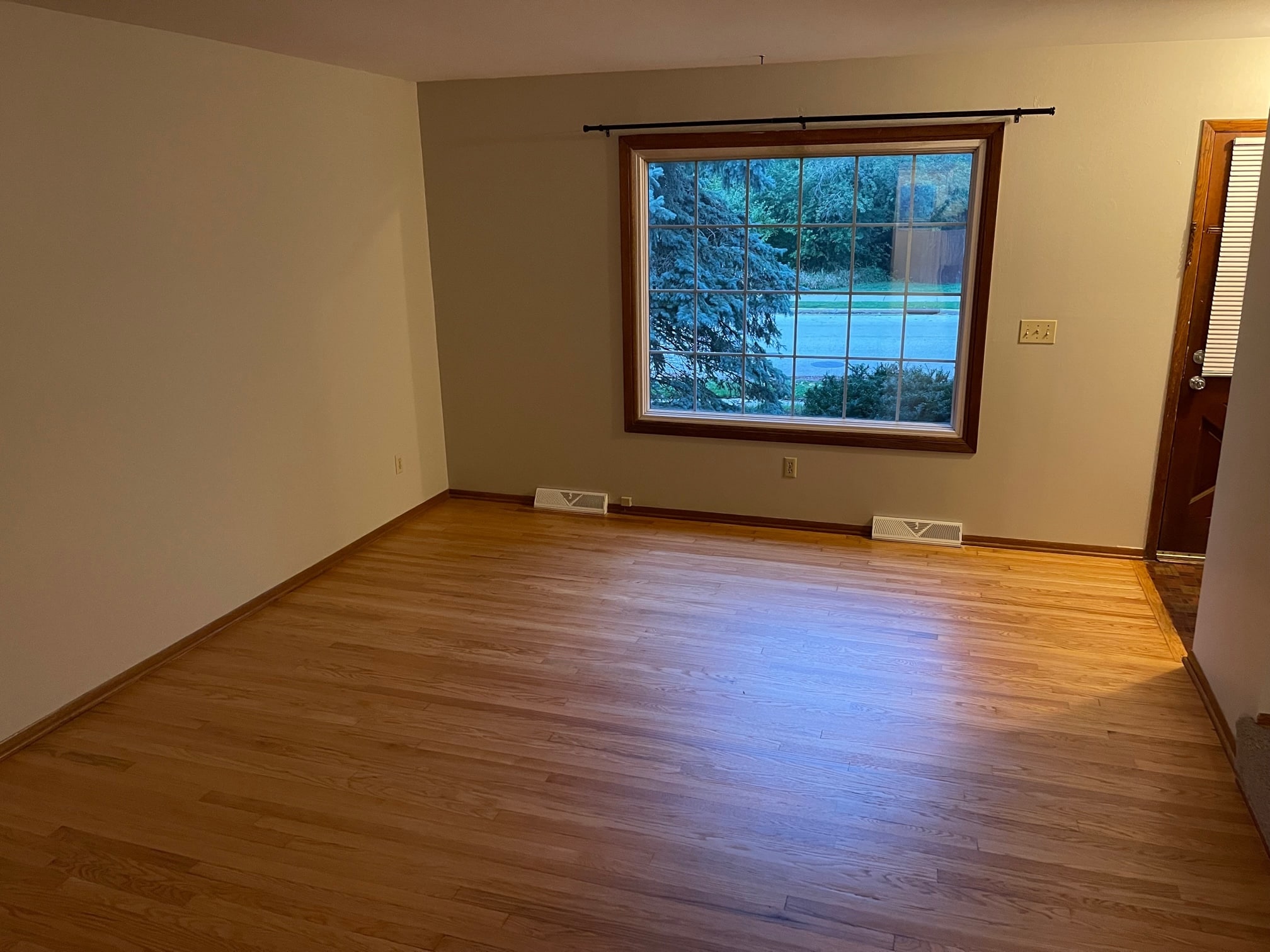 Building Photo - 609 Gascoigne Dr