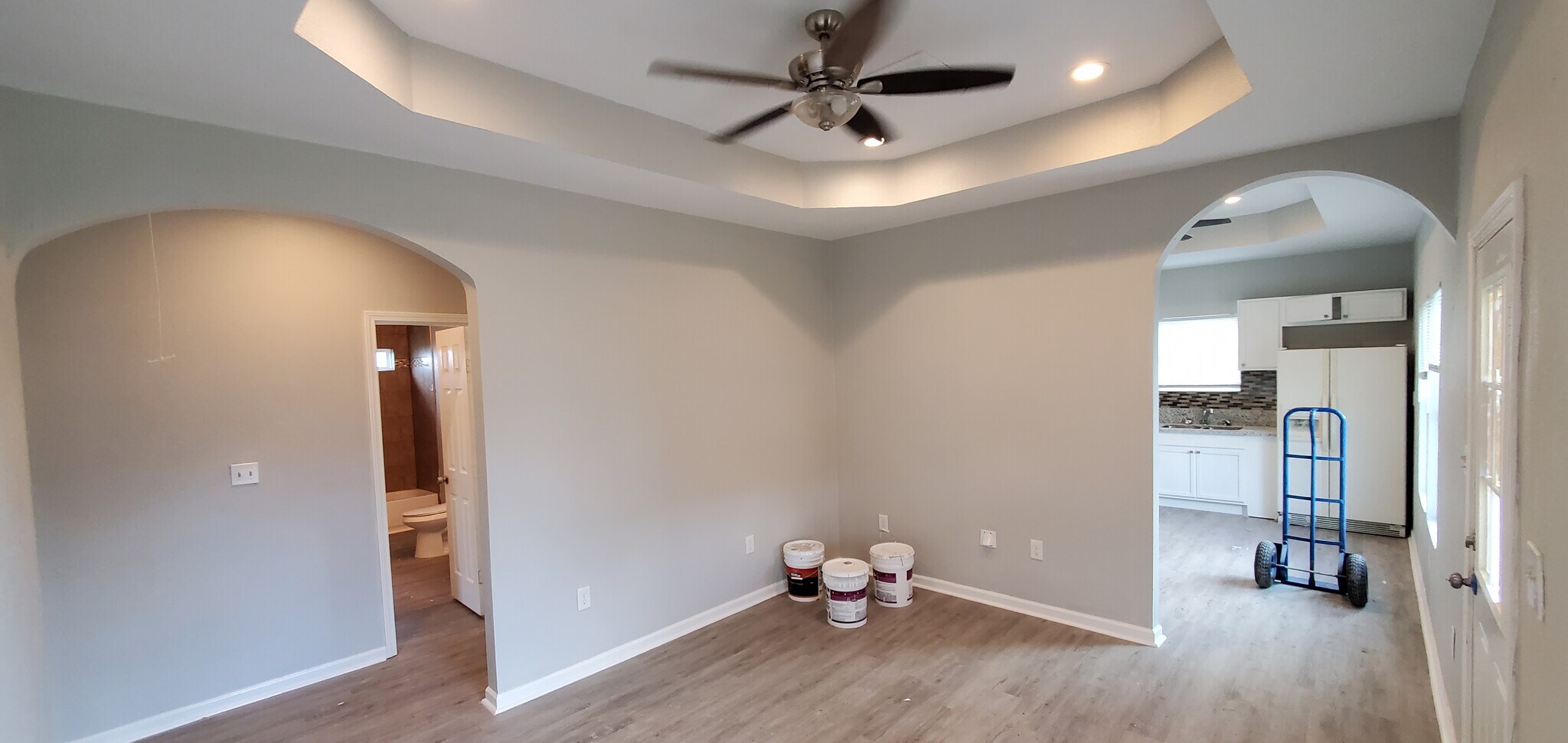 Building Photo - 16513 W Sandy Meadows Dr