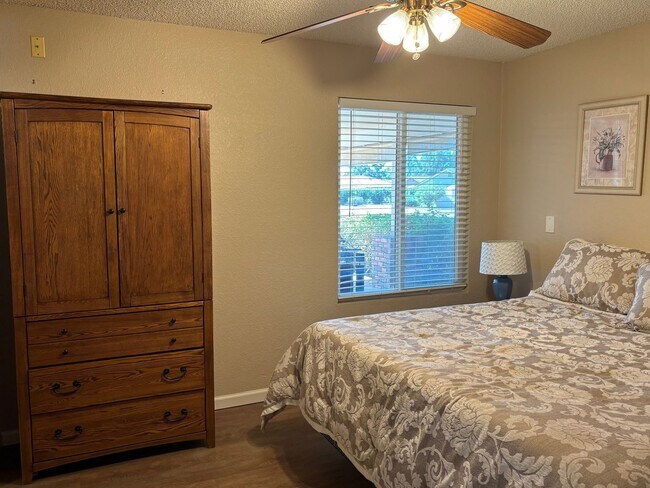 Building Photo - Perfect Vacation Home in a  45+ Active Adult Community! Available May 2026 through March 2027!