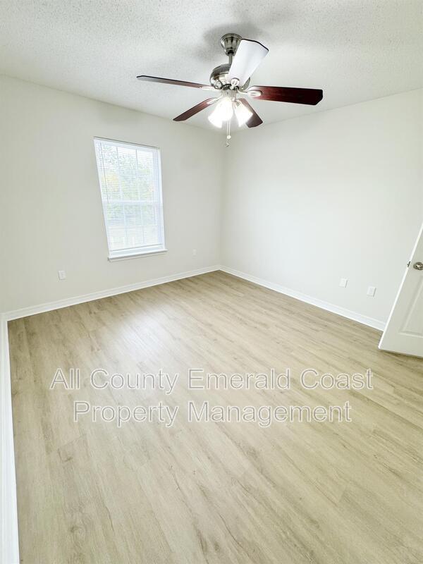 Building Photo - 293 Dahlquist Dr