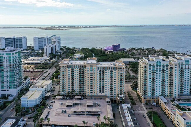 Building Photo - 750 N Tamiami Trl