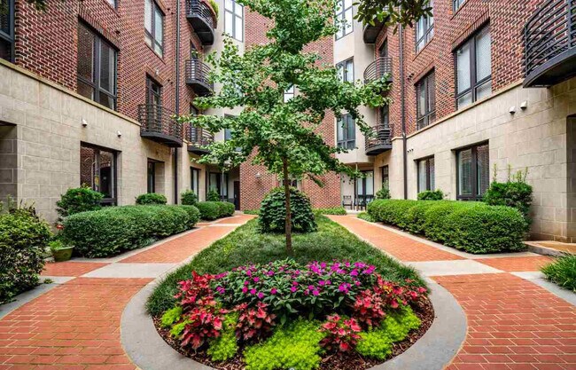 Building Photo - Poinsett Corners / Unit 110