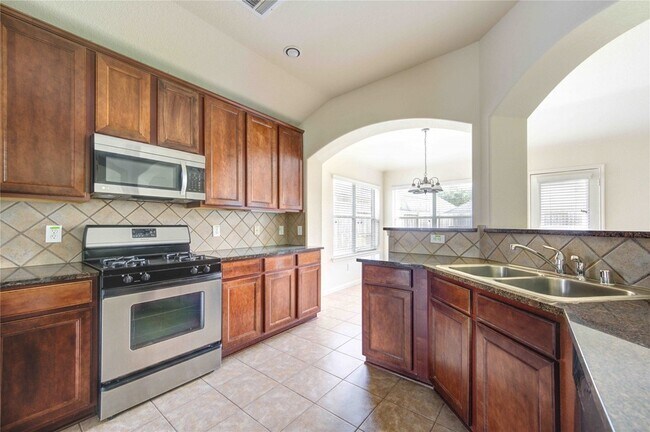 Building Photo - 5115 Trevors Trace Ln